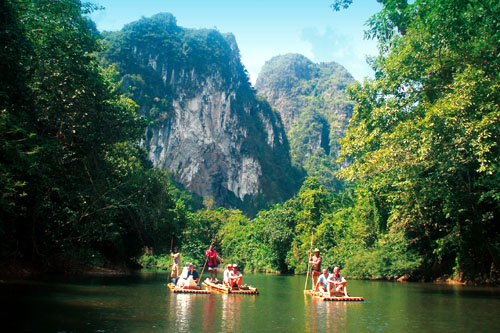 Khao Sok Bamboo Raft