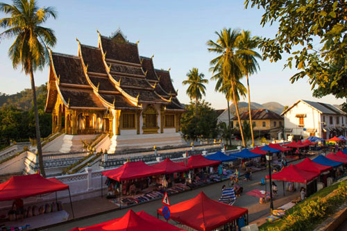 luang prabang royal palace market